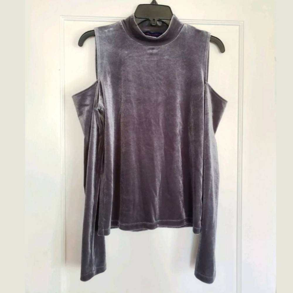 Aeropostale grey, velvet, off shoulder shirt.